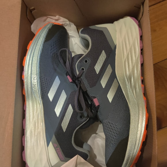 Adidas Terrex Two Flow Women's 8.5 shoes - Picture 5 of 9